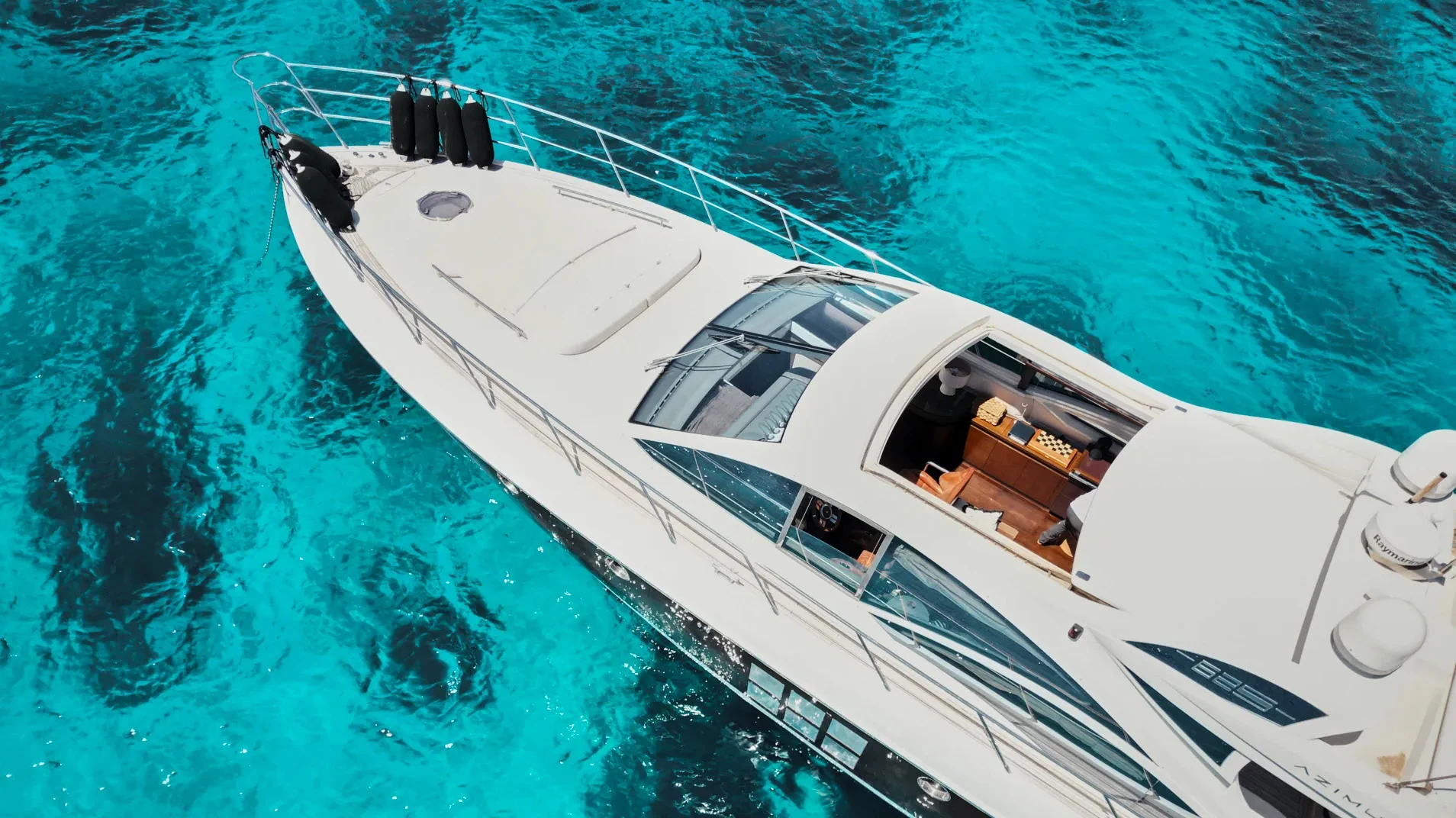 azimut-62s-plataforma-de-bano