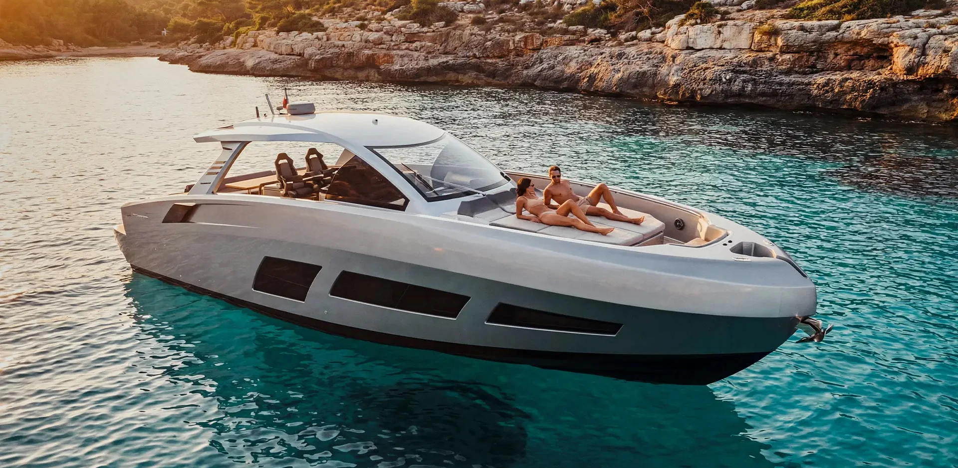 canados-gladiator-631-exterior-en-cala